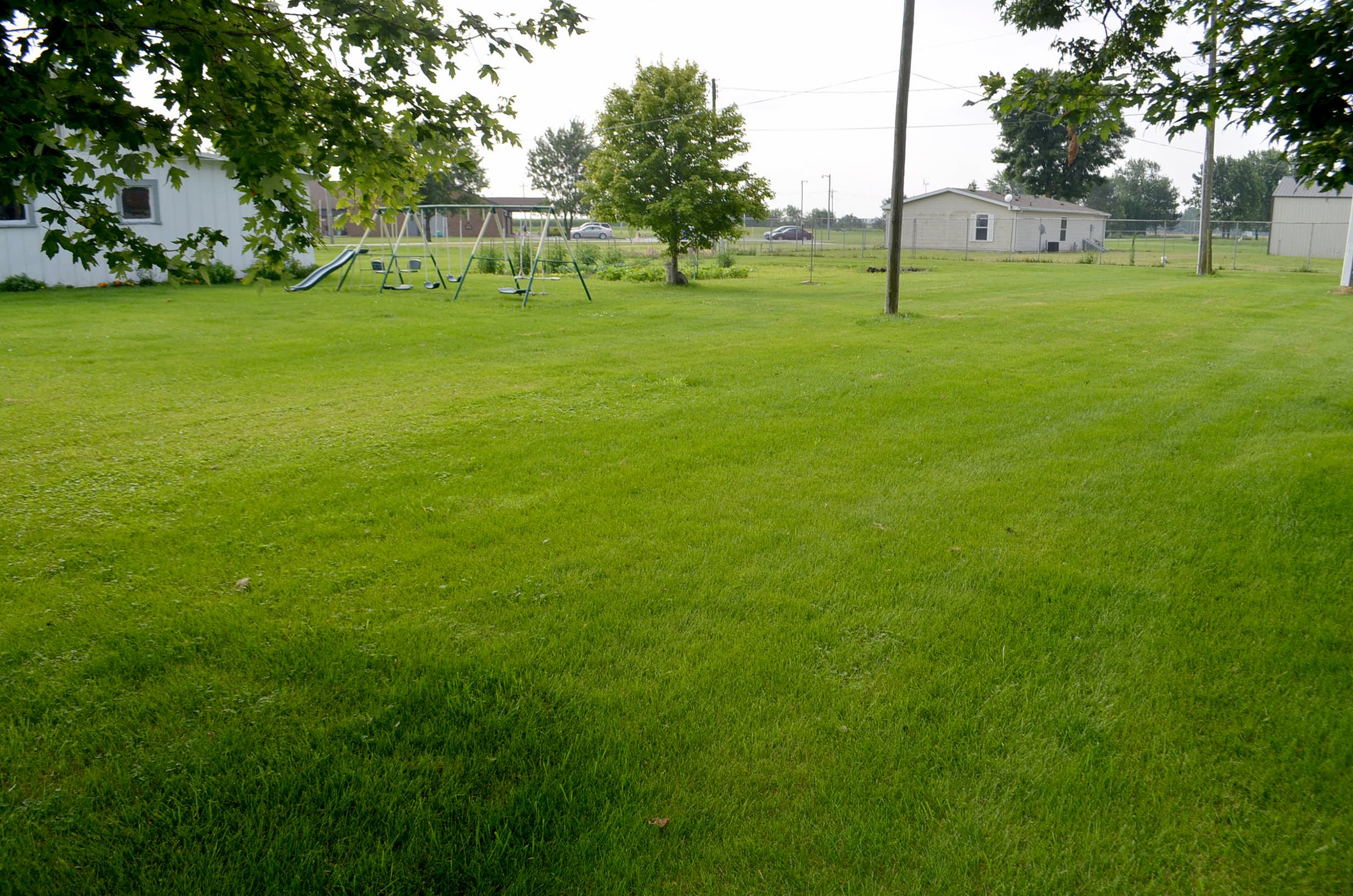 Property photo 11 - HOME & PERSONAL PROPERTY AUCTION IN EAST ALLEN COUNTY, INDIANA
